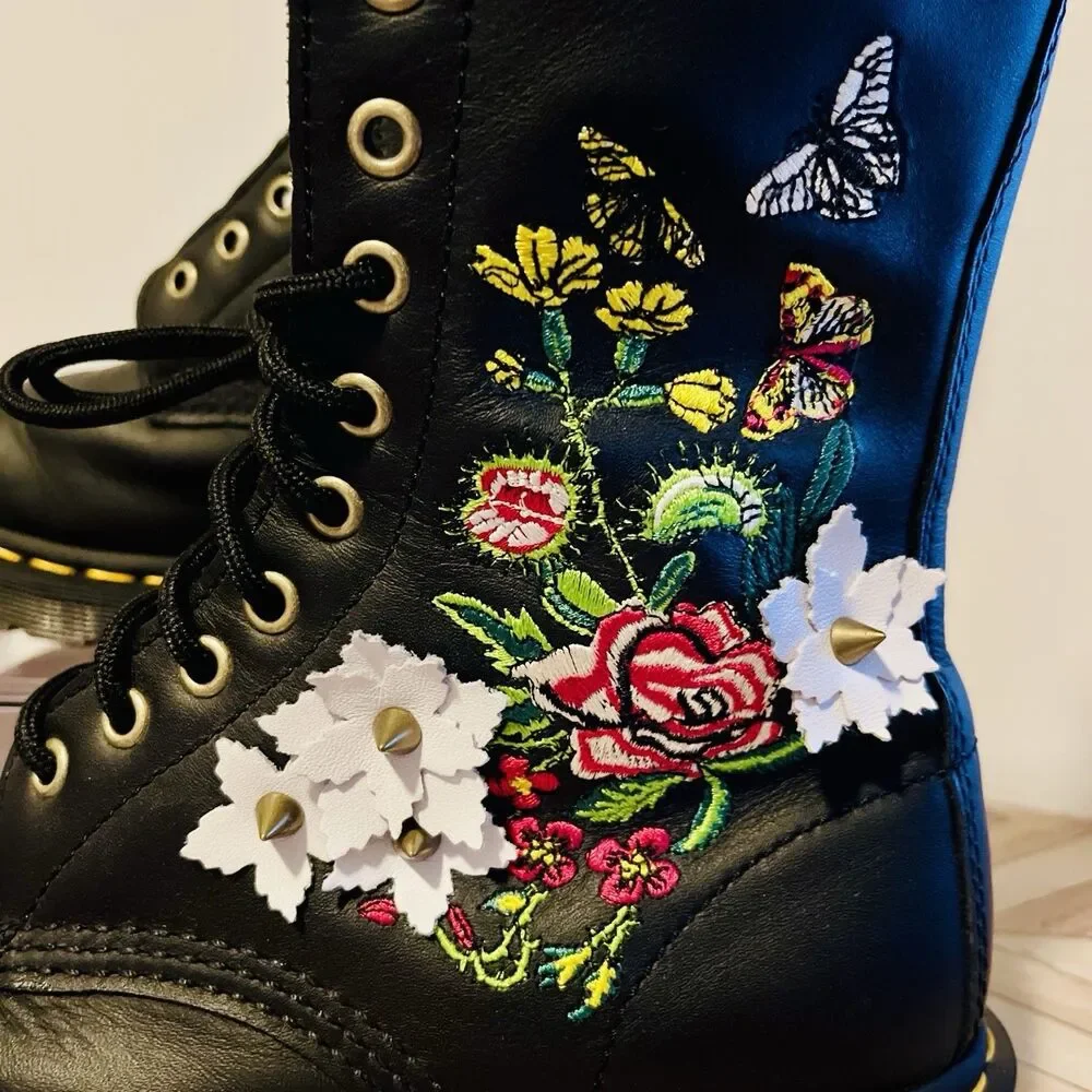 Dr Martens 1490 Floral Bloom Nappa Leather 8 L Black‎ Boots Venus Fly Trap Spike - Picture 3 of 9